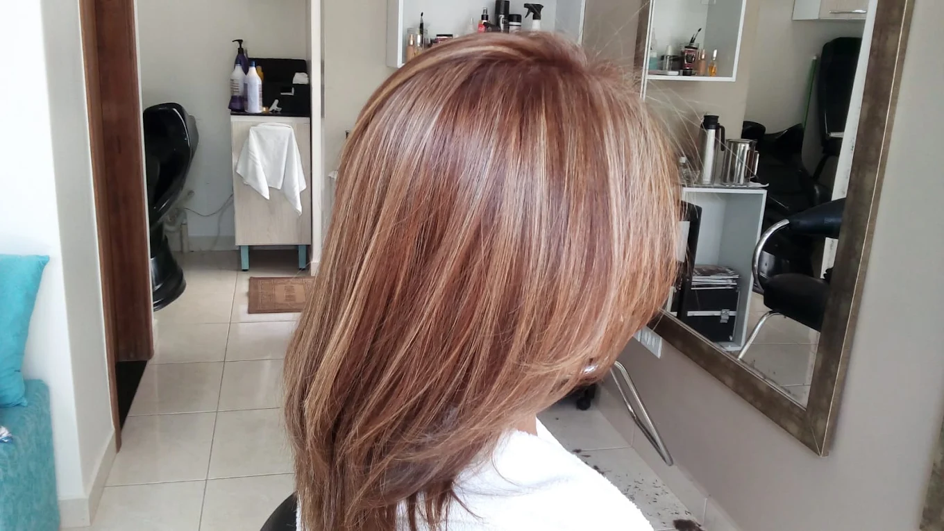 Corte e penteado feito no salão Look Hair em Jandaia do Sul